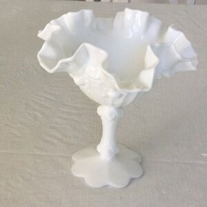 Vintage White Ruffled Milk Glass